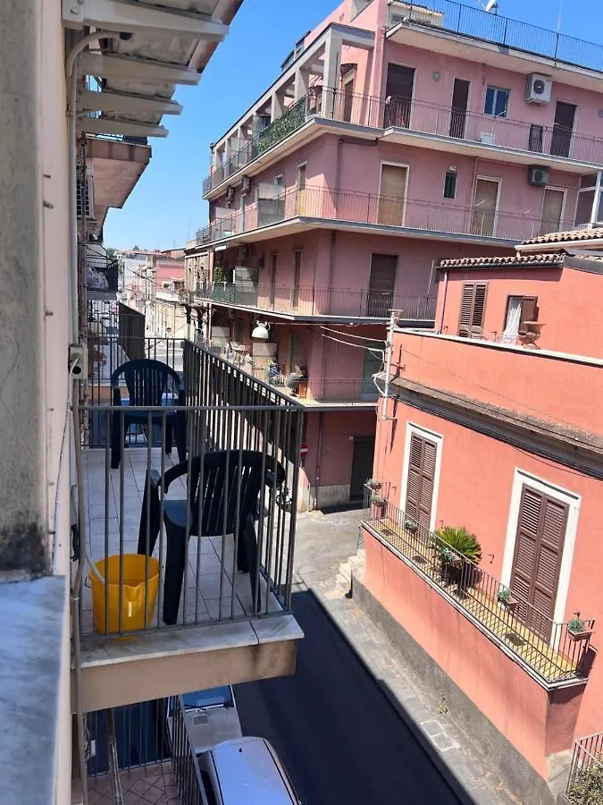 Holiday House Catania 0*,